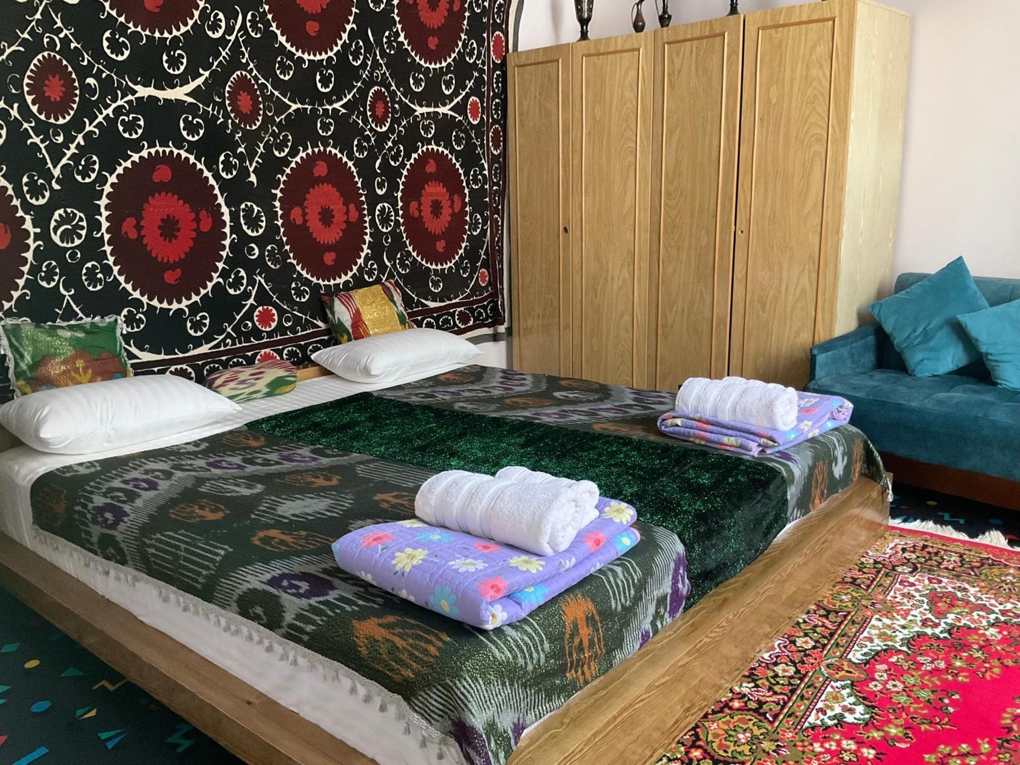 Barlos - Уютная, Семейная Атмосфера Buchara Buitenkant foto